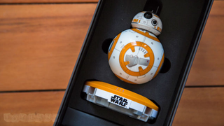 Illustration for article titled Sphero BB-8, análisis: el juguete de Star Wars más genial de la historia